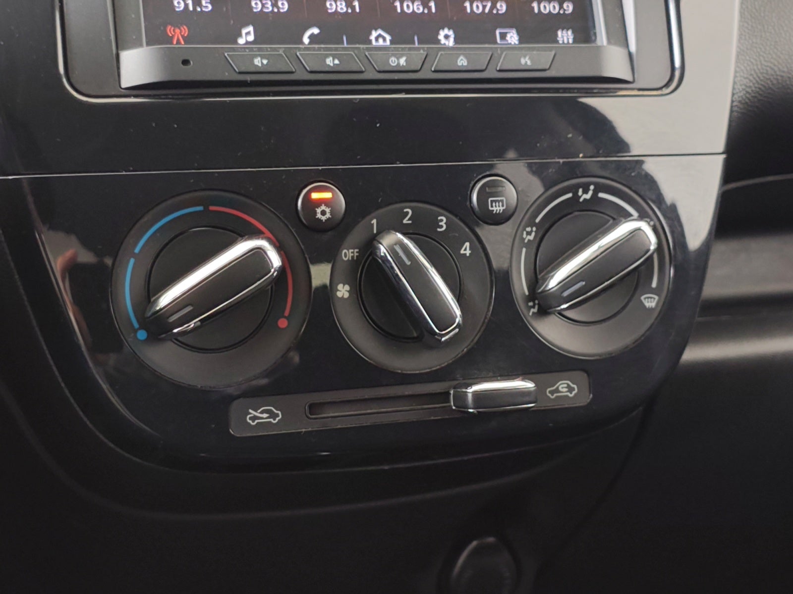 2022 Dodge ATTITUDE SXT TA